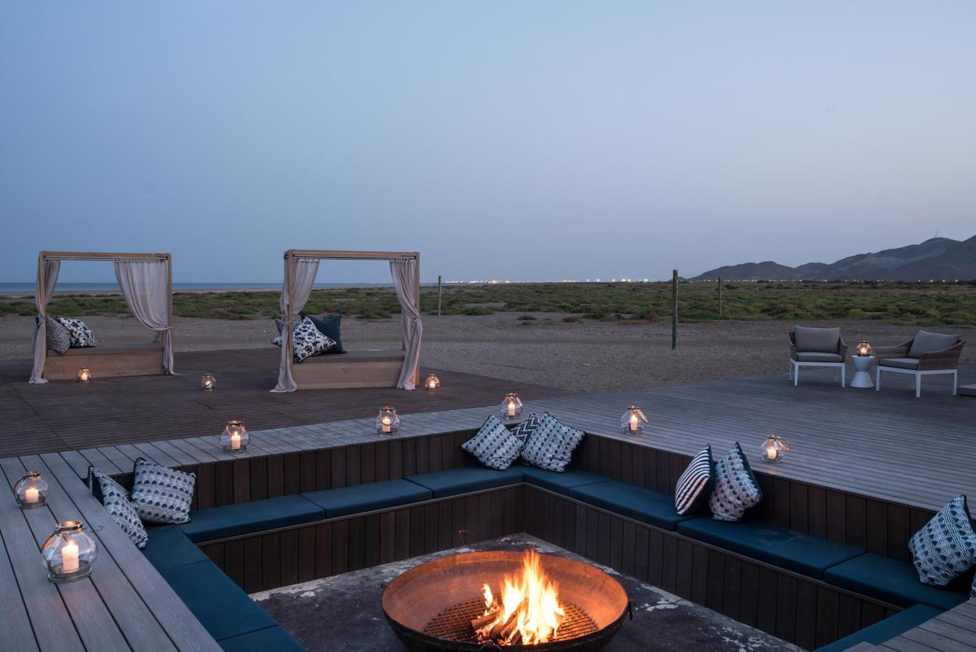 Розкішний намет Kingfisher Retreat By Sharjah Collection 5*